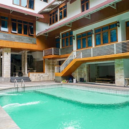 Oyo 1209 Tirtasari Nice Guesthouse Бандунг Экстерьер фото