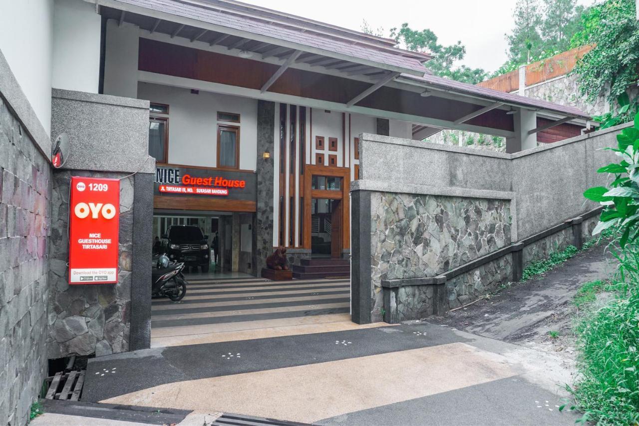 Oyo 1209 Tirtasari Nice Guesthouse Бандунг Экстерьер фото
