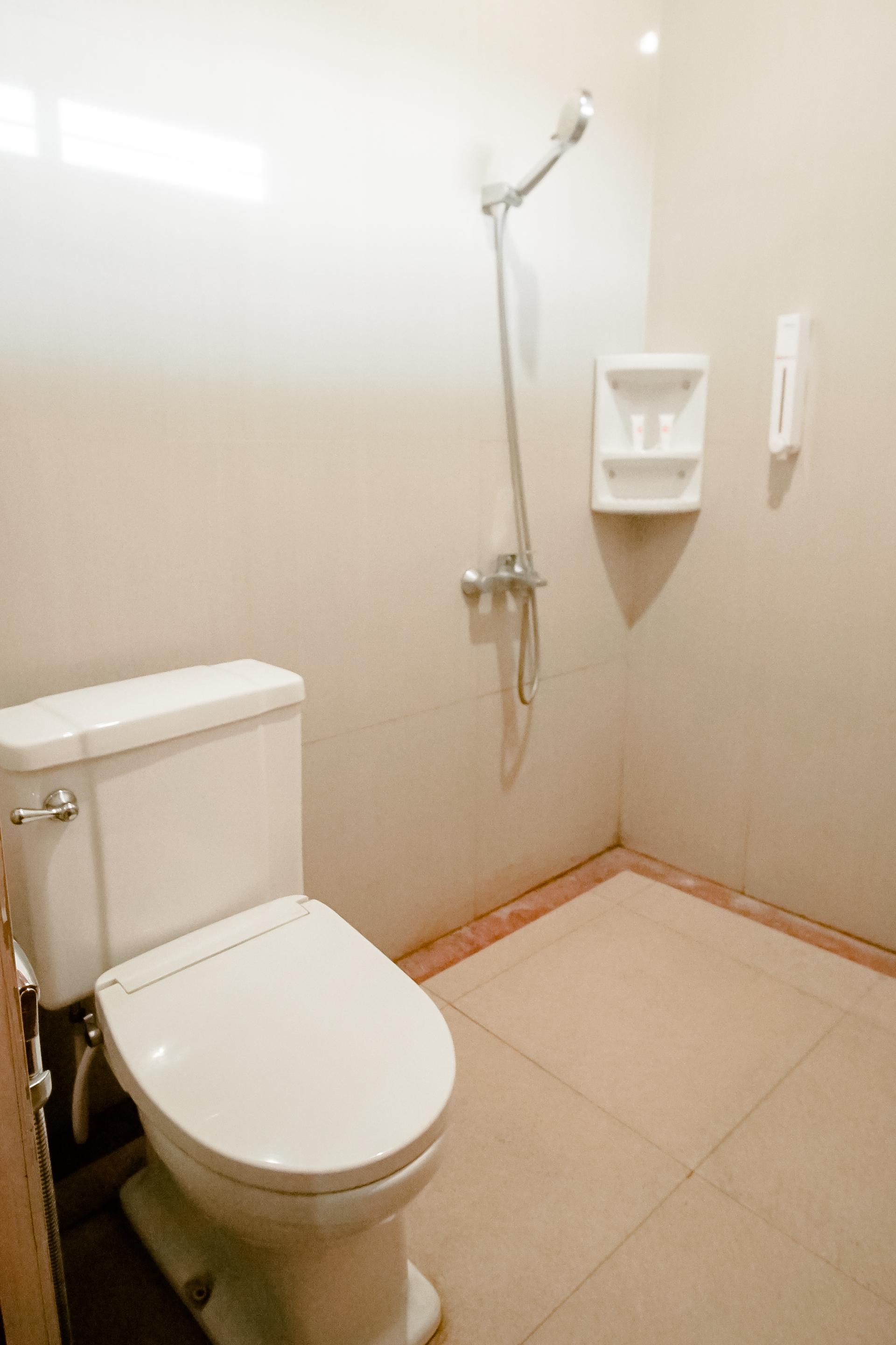 Oyo 1209 Tirtasari Nice Guesthouse Бандунг Экстерьер фото