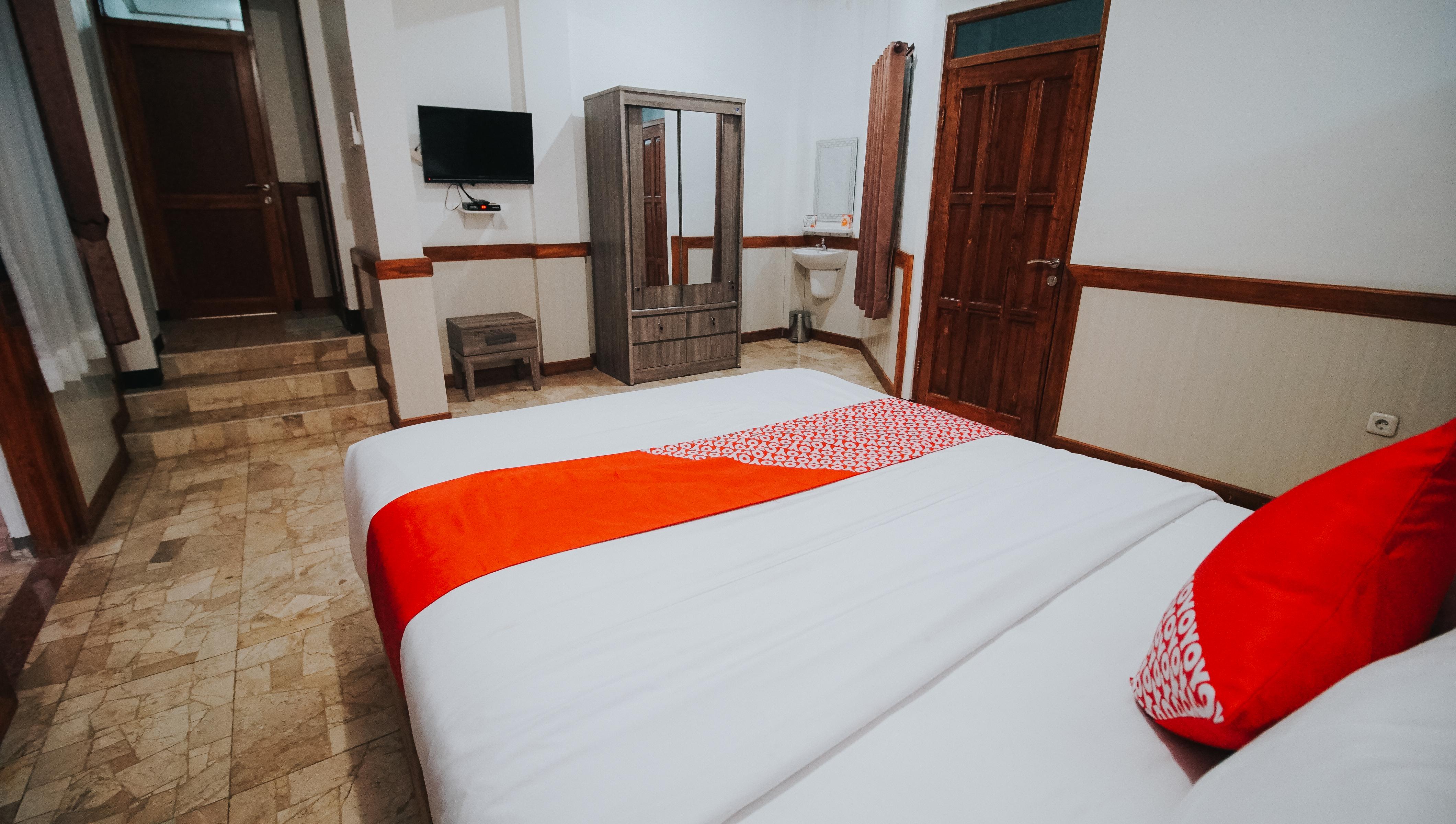 Oyo 1209 Tirtasari Nice Guesthouse Бандунг Экстерьер фото