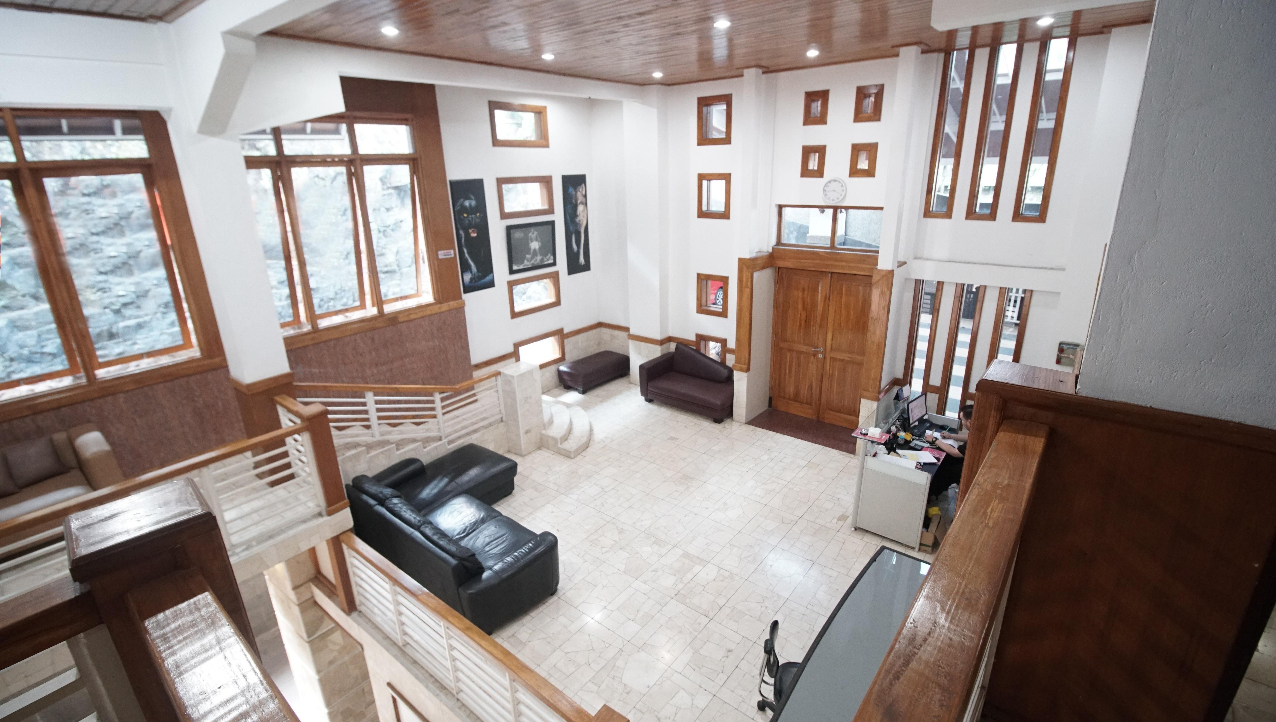 Oyo 1209 Tirtasari Nice Guesthouse Бандунг Экстерьер фото
