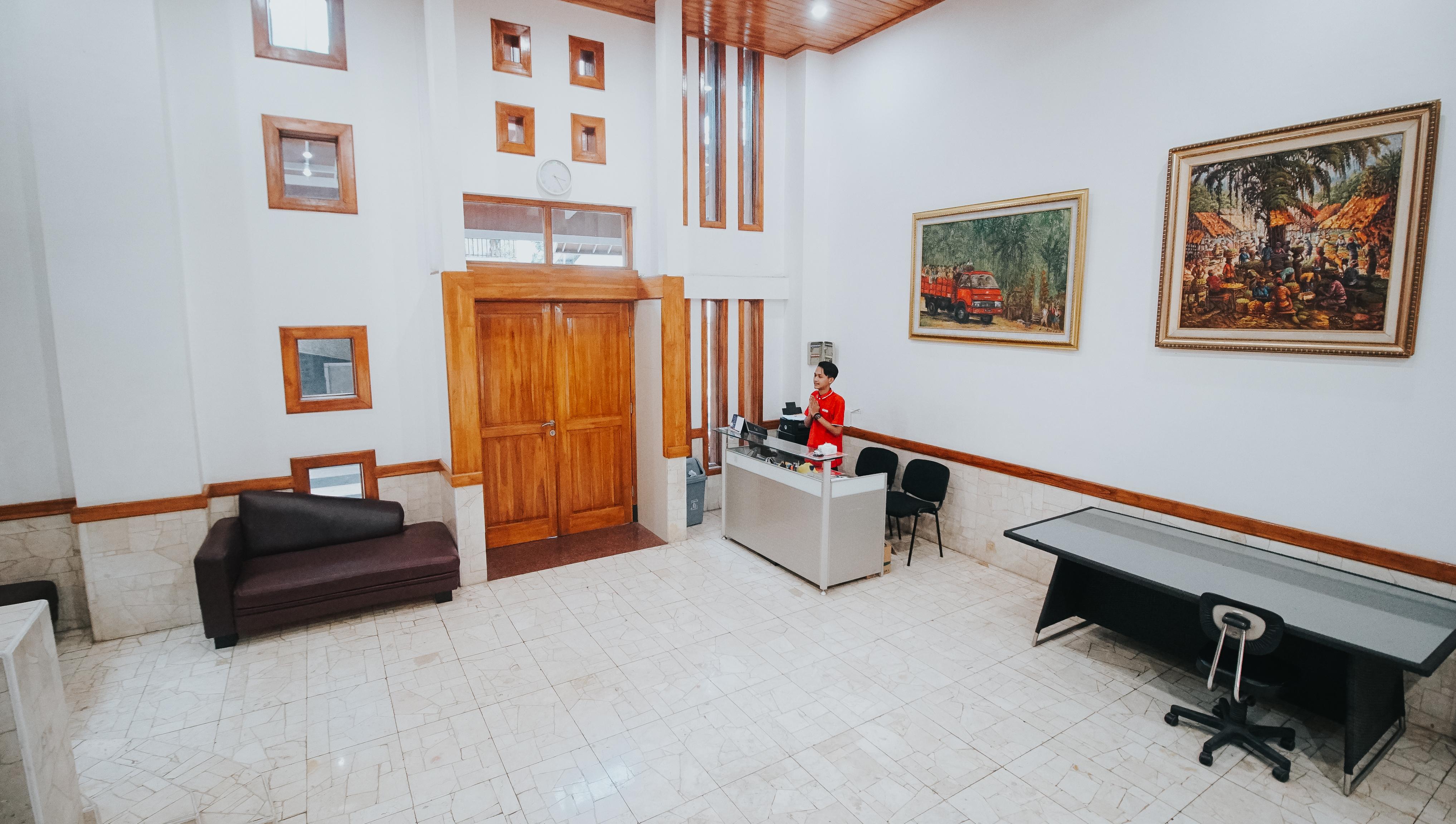 Oyo 1209 Tirtasari Nice Guesthouse Бандунг Экстерьер фото