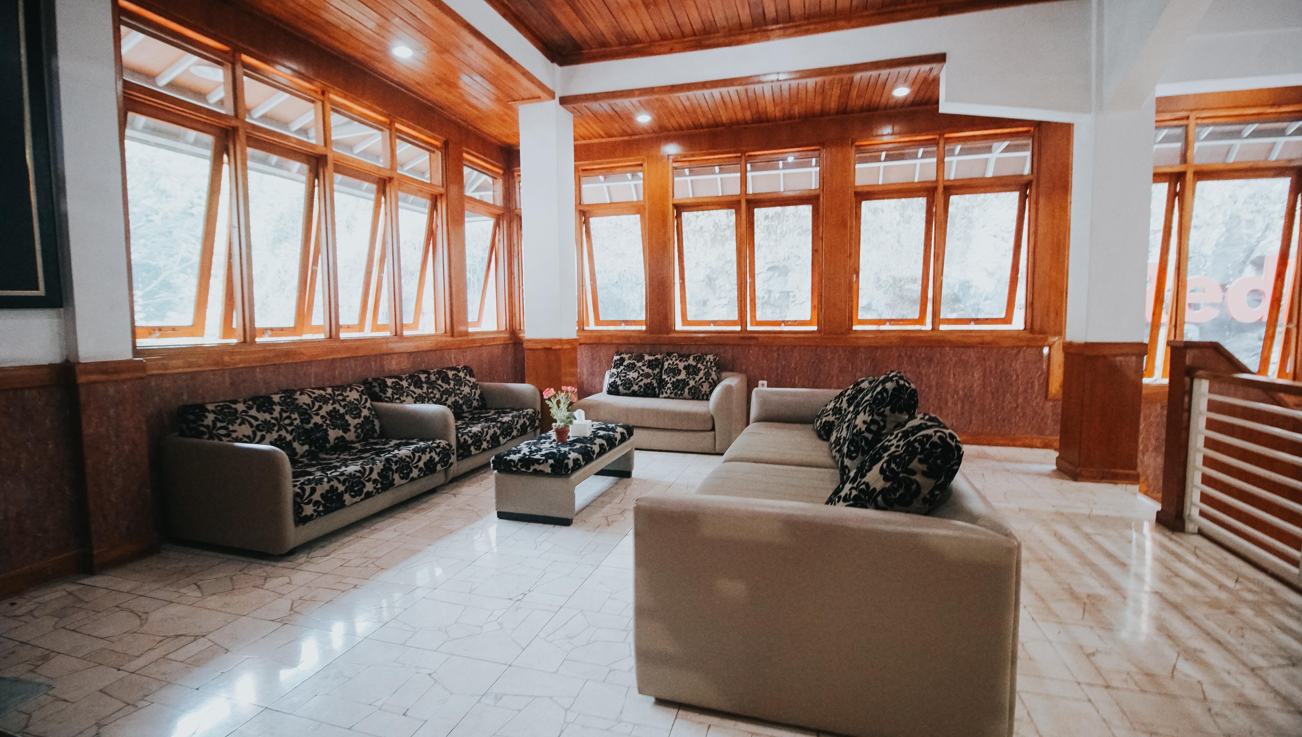 Oyo 1209 Tirtasari Nice Guesthouse Бандунг Экстерьер фото